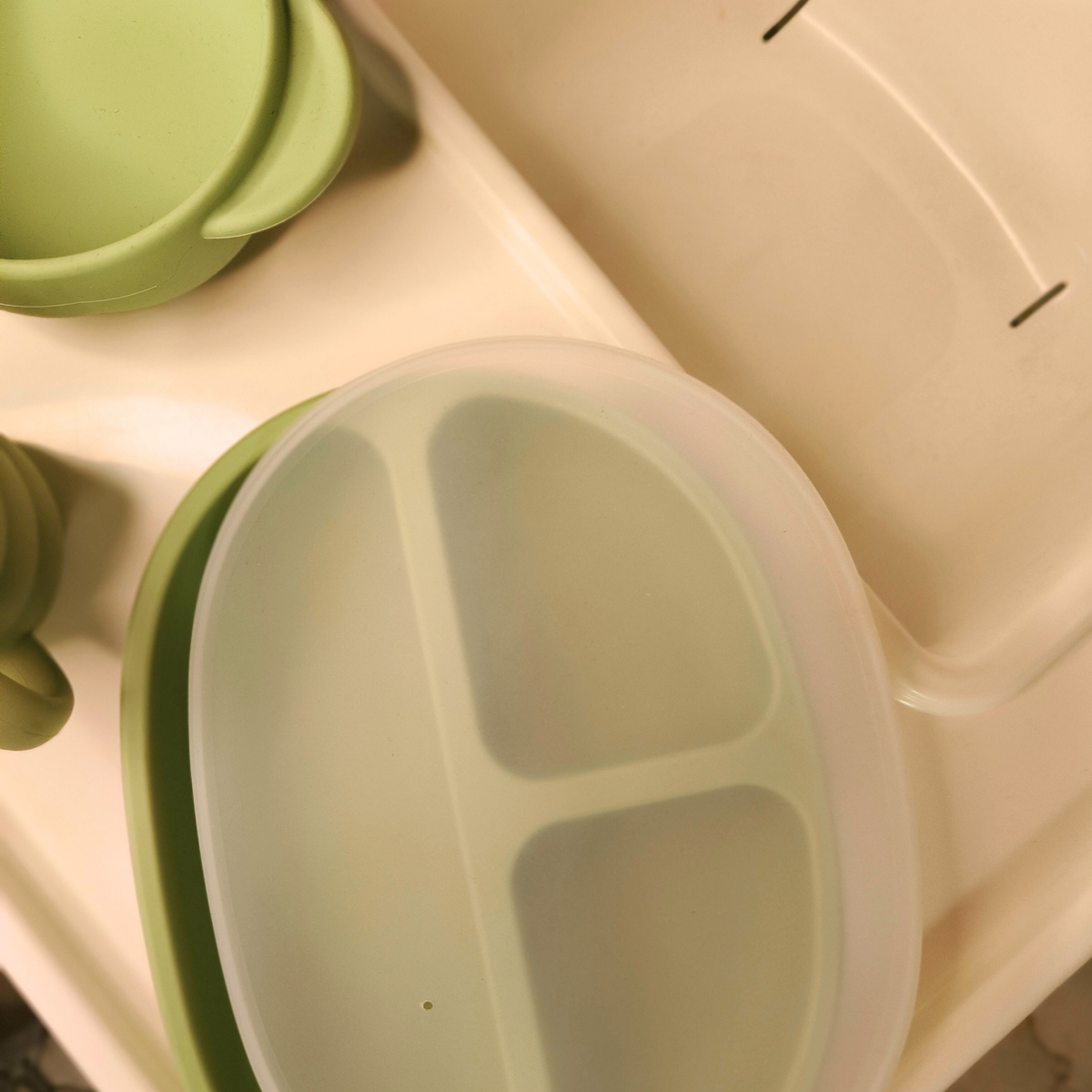 Silicone Grid Plate + Lid